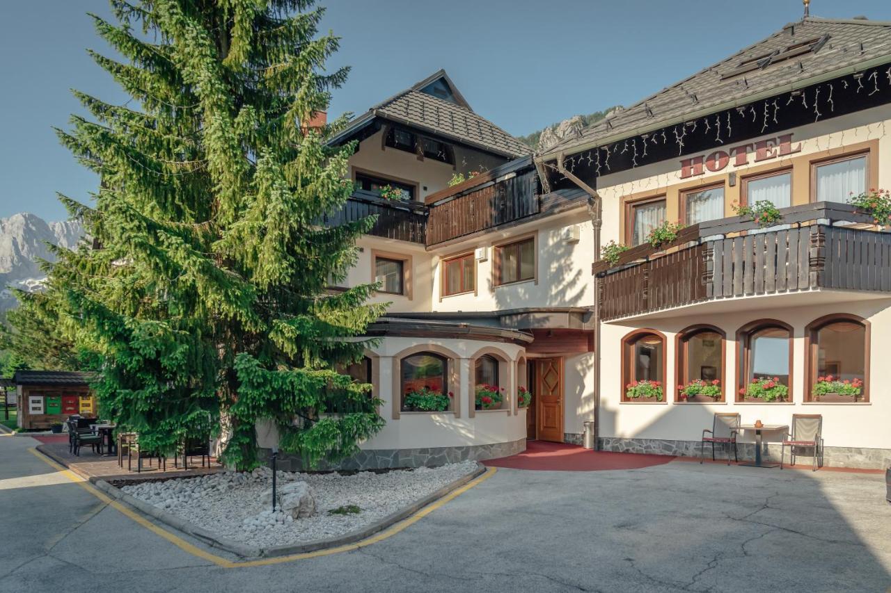 Hotel Miklic Kranjska Gora Buitenkant foto